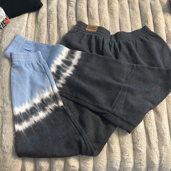 Joggers - Picture 1 of 4